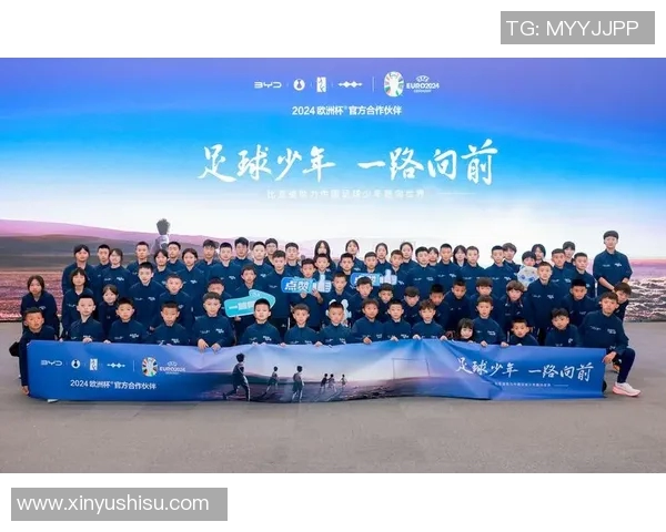 英国足球球星与小球迷携手共筑梦想桥梁见证足球热情传递