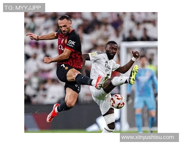 足球球星诡异技术惊艳全场展现意想不到的非凡控球艺术